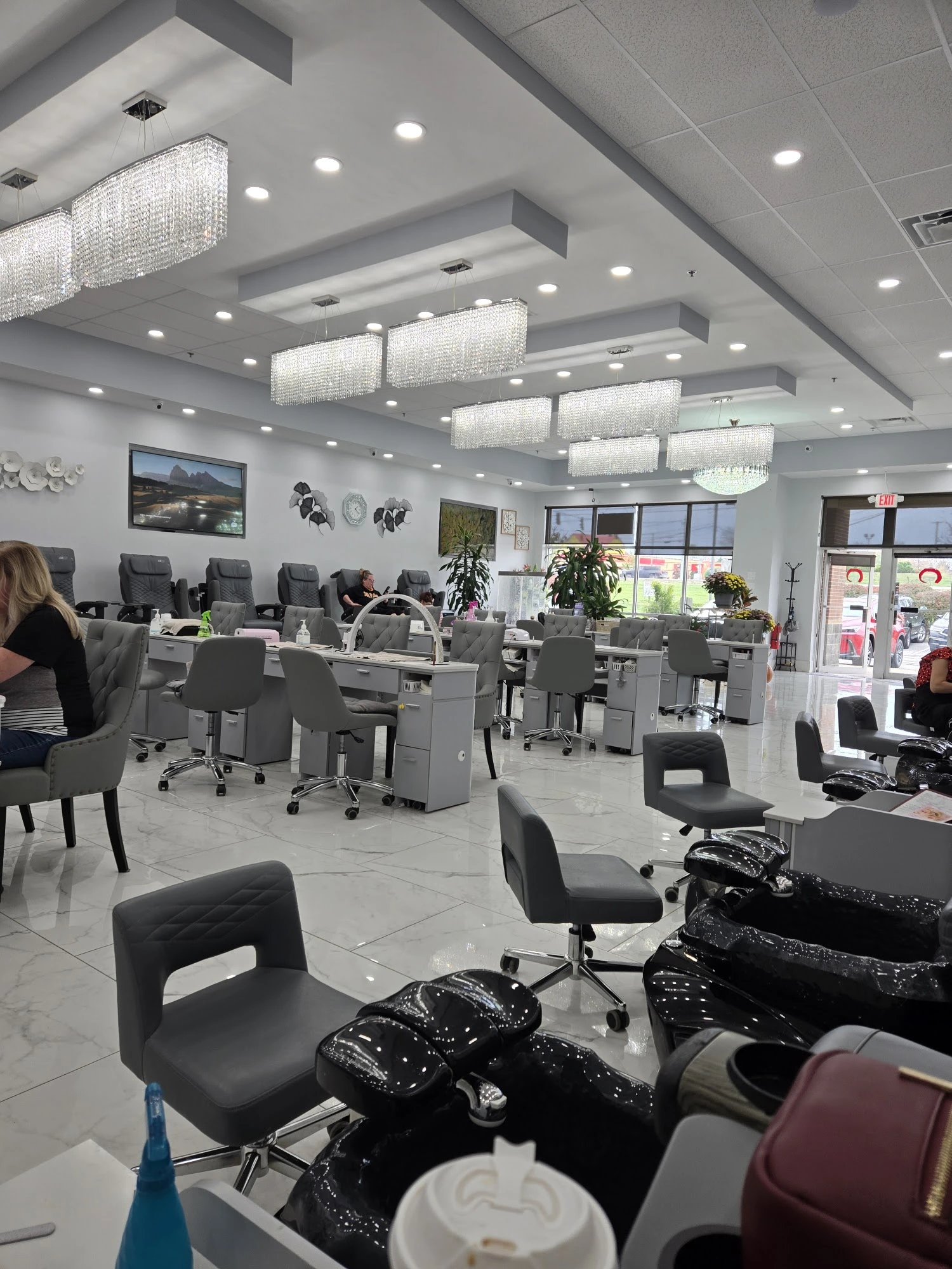 Room to relax at Pearl Nails ’n Spa